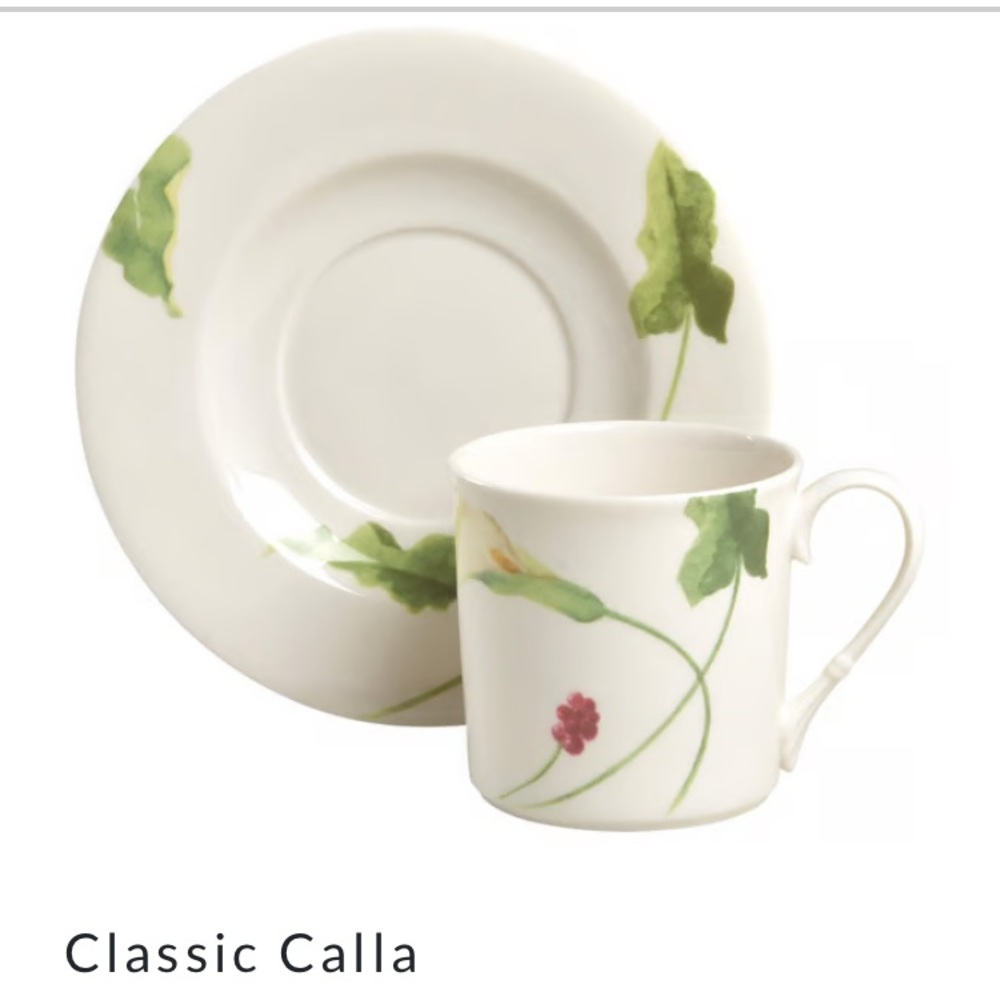 Like new set of 4 Vintage Mikasa Classic Calla Optima flat cup and saucer set